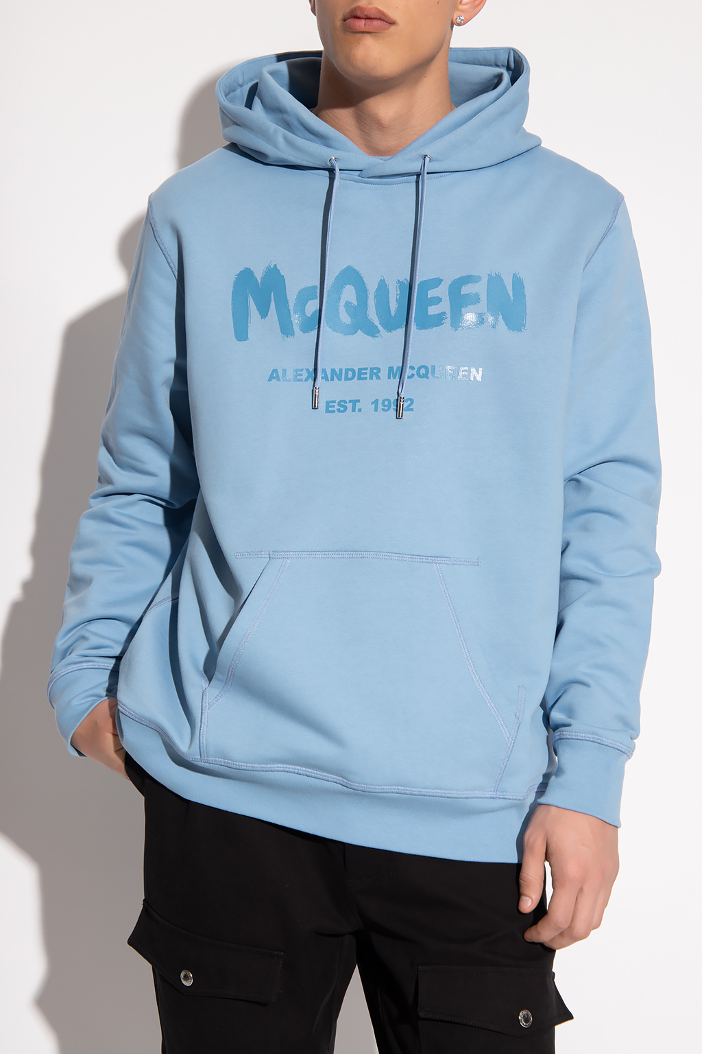 SchaferandweinerShops Palau Hoodie with logo Alexander McQueen high top ground sneakers alexander mcqueen shoes